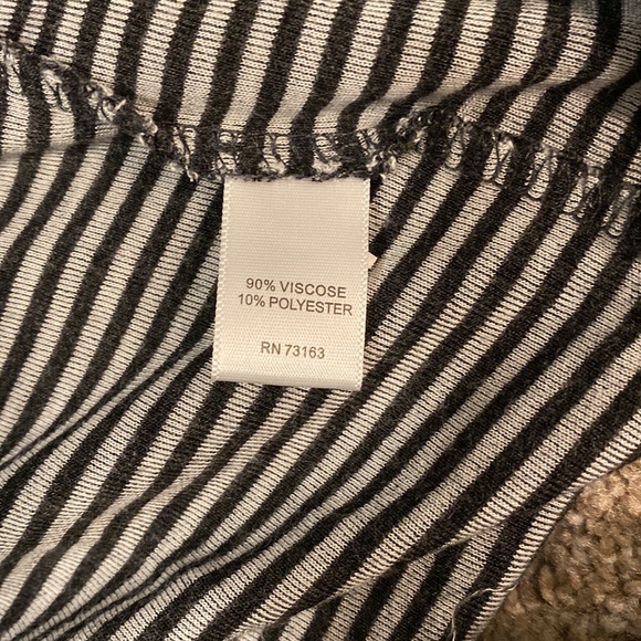 Women’s Size Medium Striped Cardigan - Picture 6 of 6